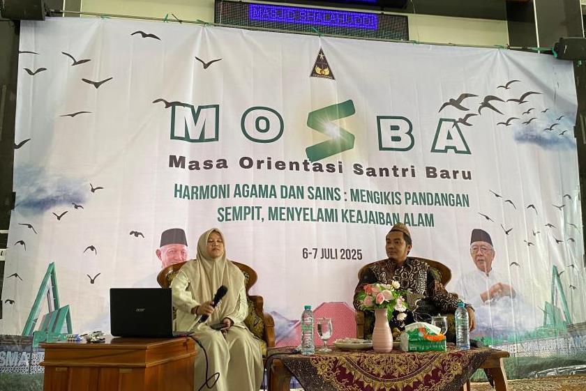 Mosba Mosba Pesantren Science Tebuireng, Santri was introduced to the ...